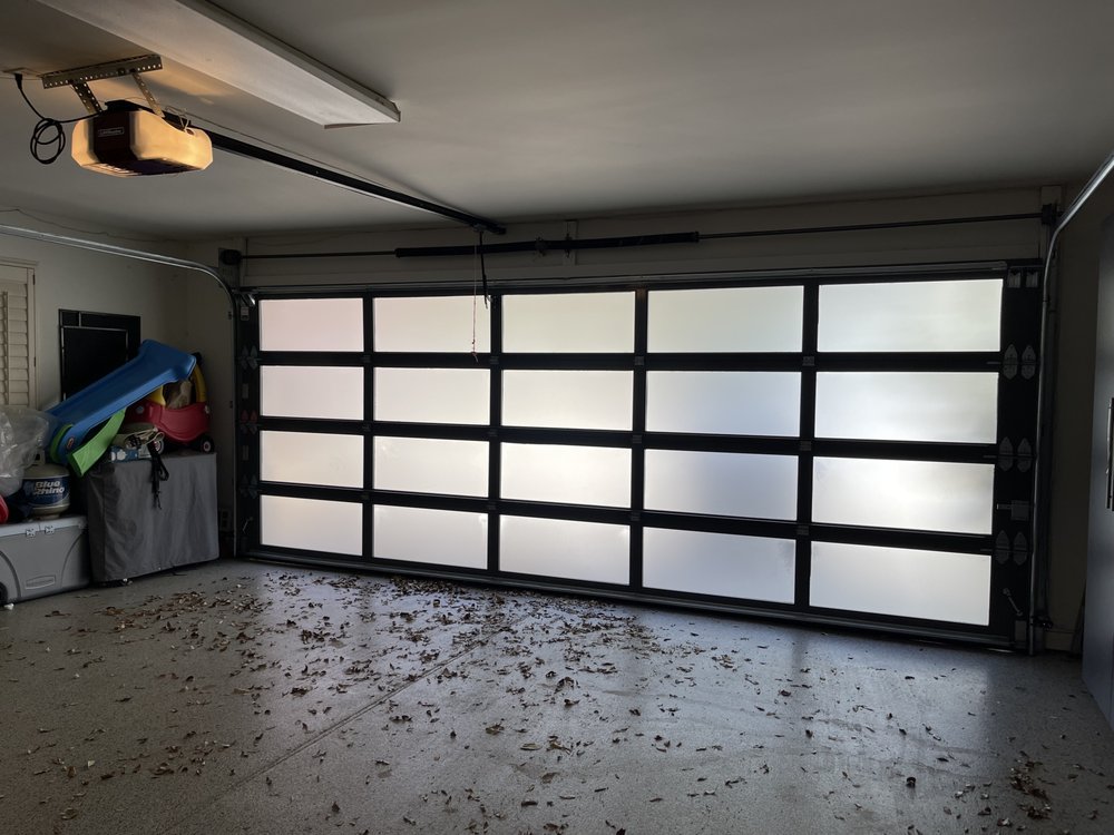 Garrett’s Gates And Garage Doors