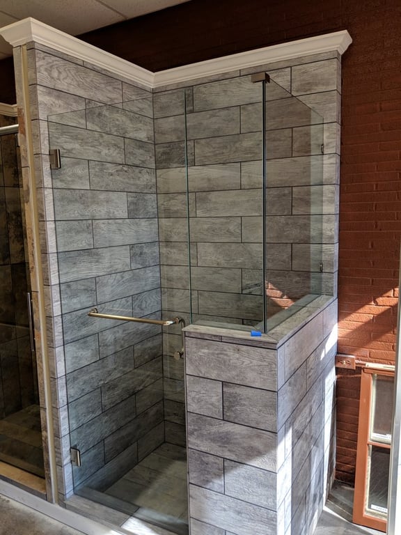 Service Bath & Glass