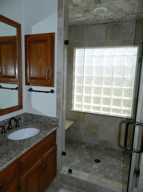 Lee's Tile