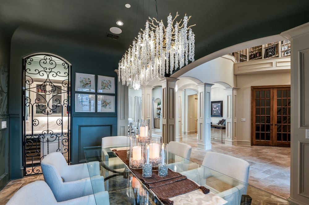 SPRUCED - Decorating Den Interiors