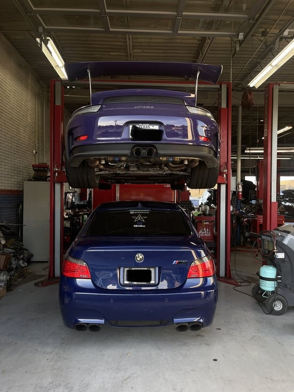 Autobahn Service Center