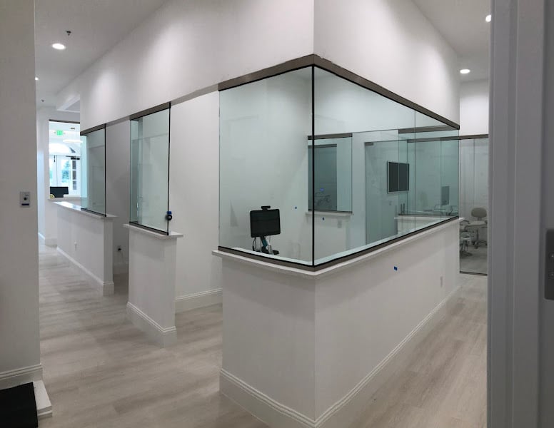 star glass & aluminum