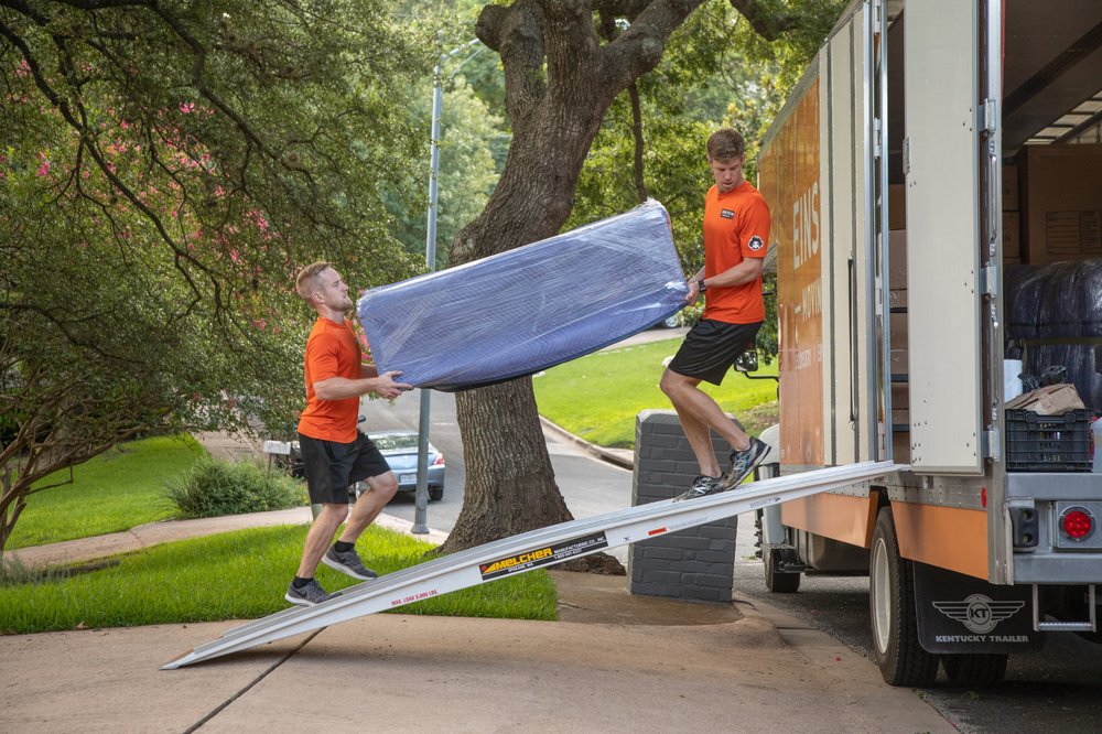 Einstein Moving Company - Fort Worth