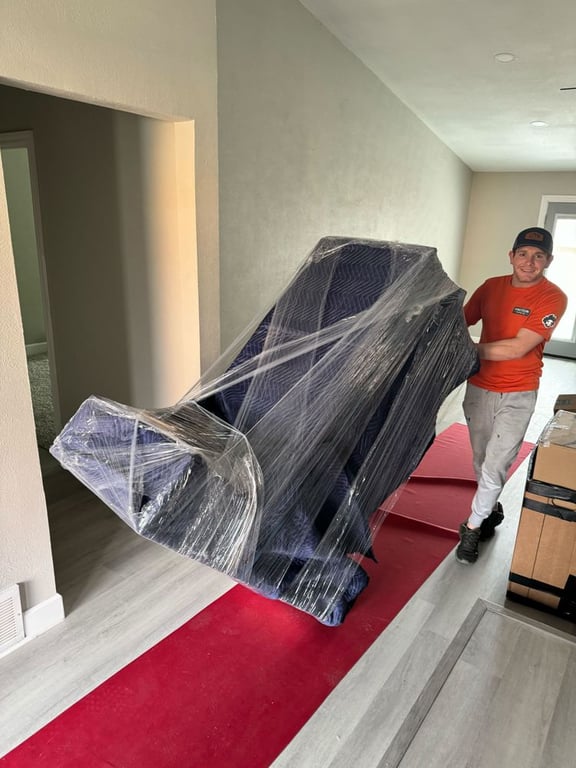 Einstein Moving Company - Dallas