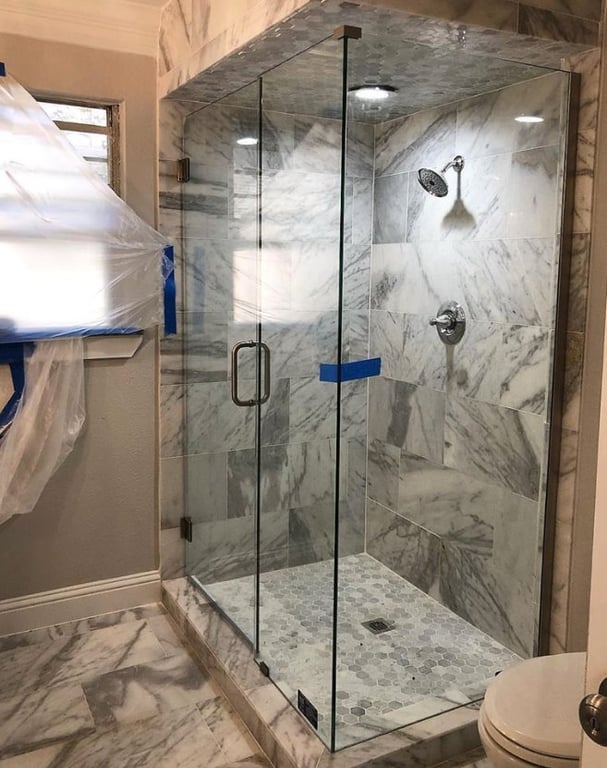 E & M Glaziers