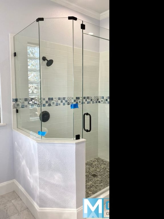 Molina Glass & Mirrors