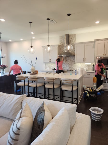 Magic Wand cleaning services Dallas