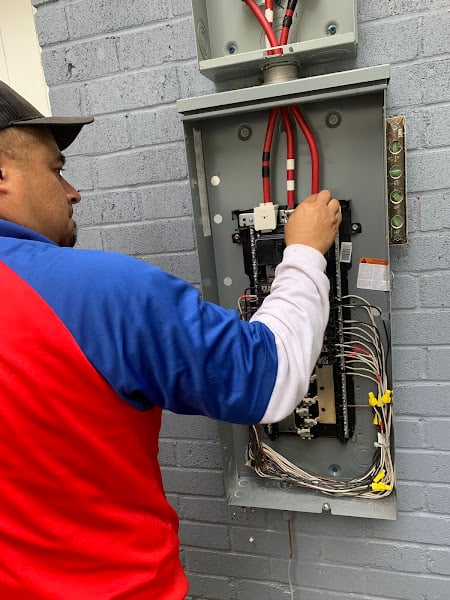 Elizondo Electric