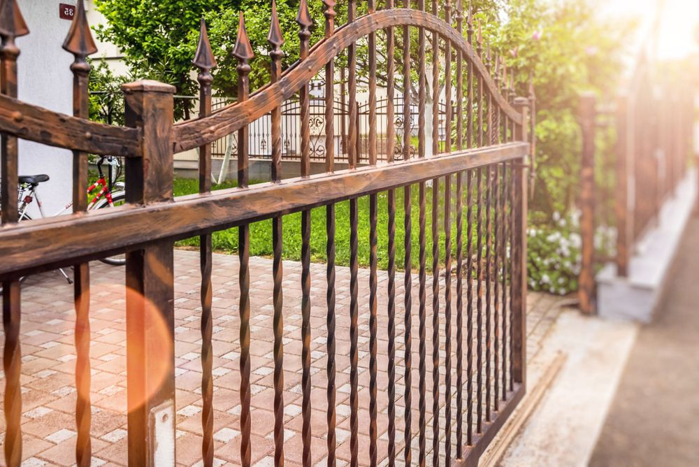 Lone Legacy Automatic Gates
