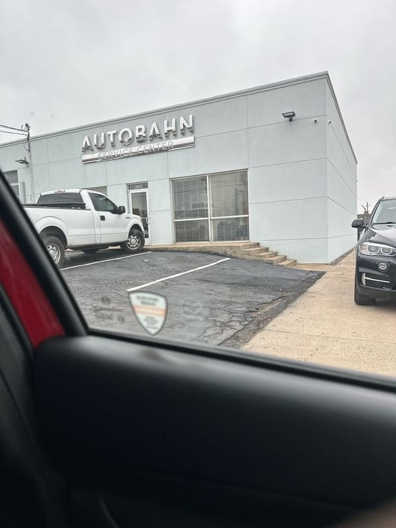 Autobahn Service Center