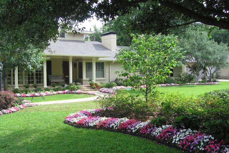 Village Green Lawn and Pest