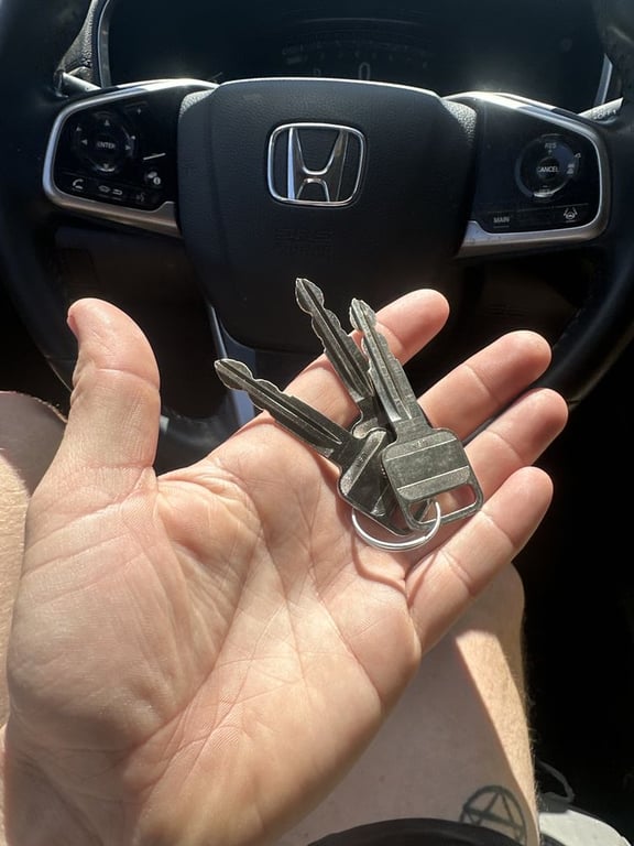 Bee's Keys Locksmith