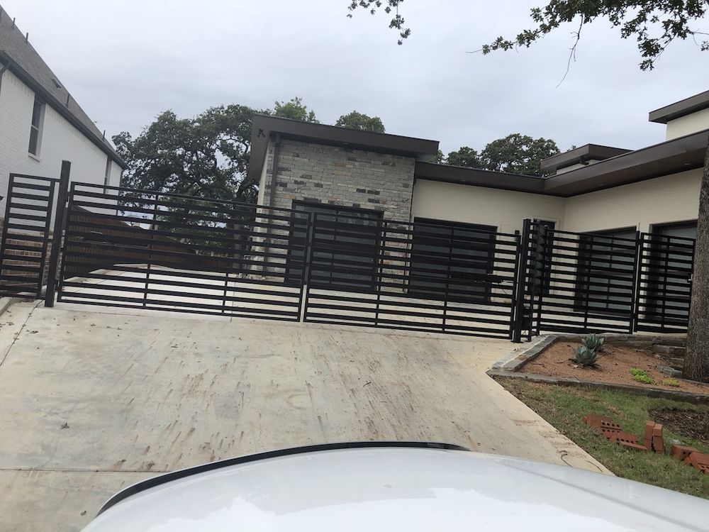 Golden Eagle Fence and Stain