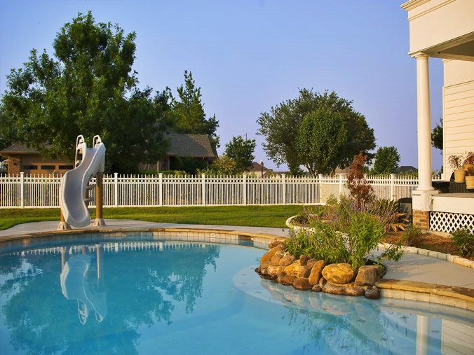 Future Fence & Deck