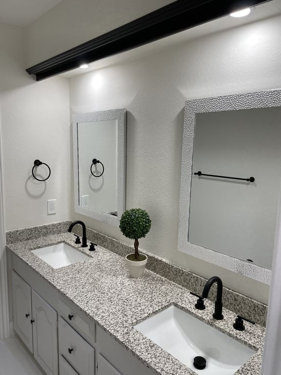 ONR RENOVATIONS LLC