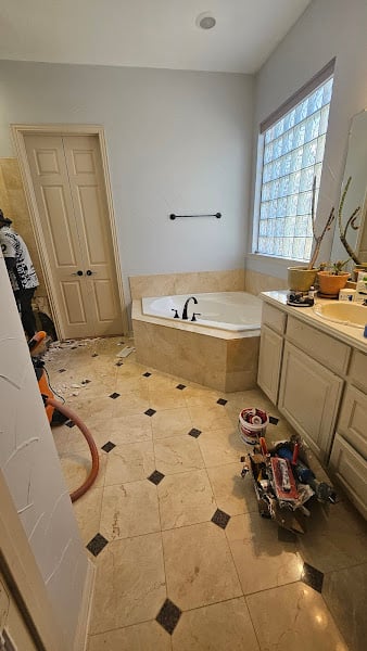 Floor & Decor