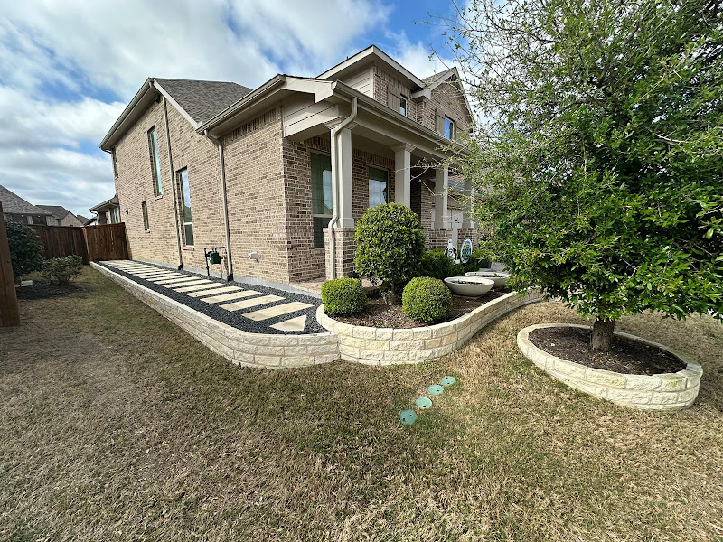 Pristine Landscaping & Lighting