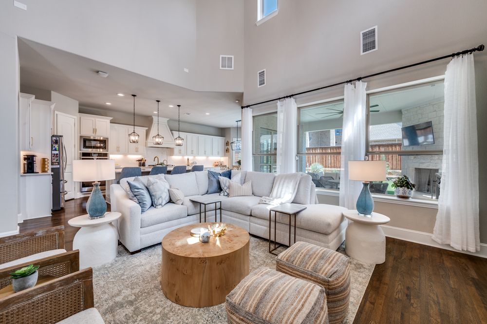 SPRUCED - Decorating Den Interiors