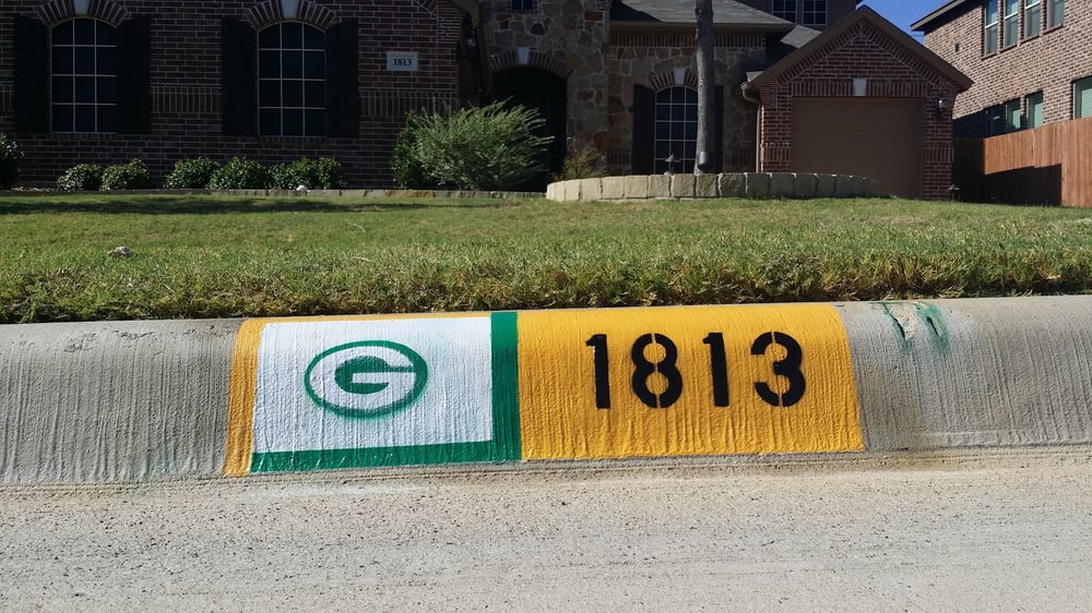 Dallas Curb Painting