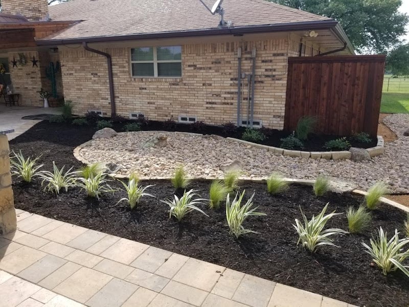 J&G Landscaping Company Garland