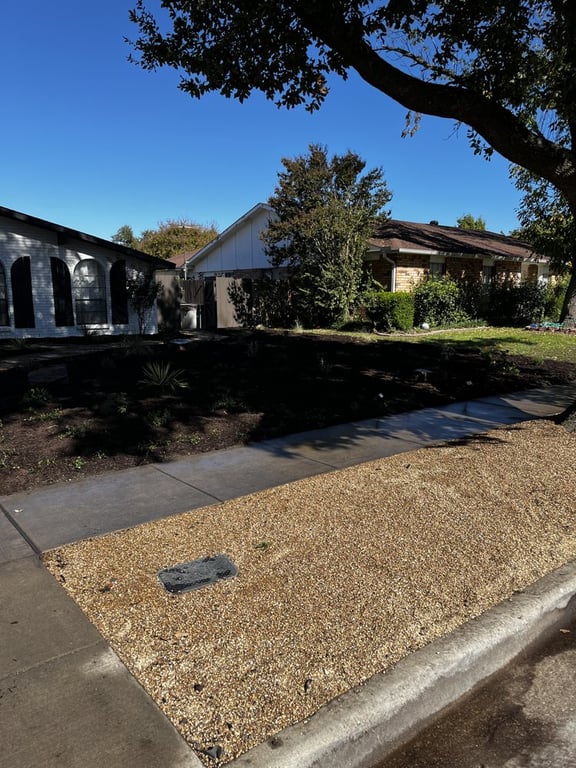 River Oaks Landscaping