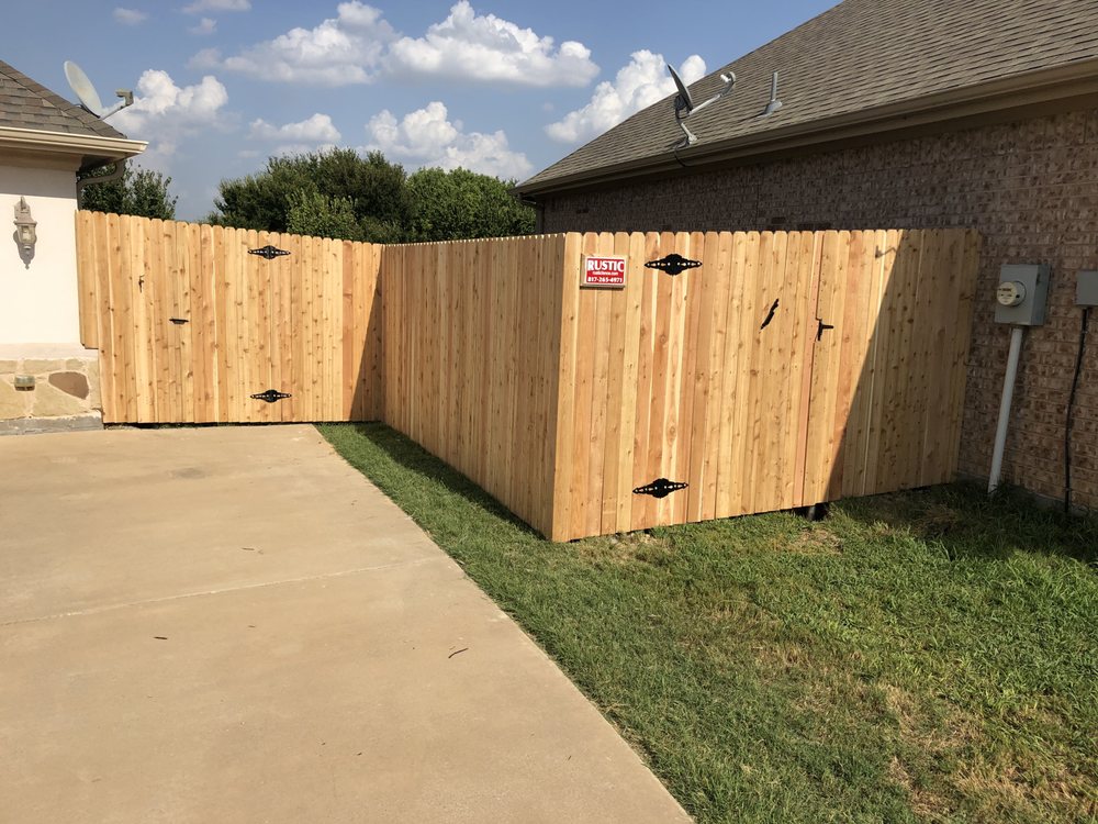 Rustic Fence & Steel
