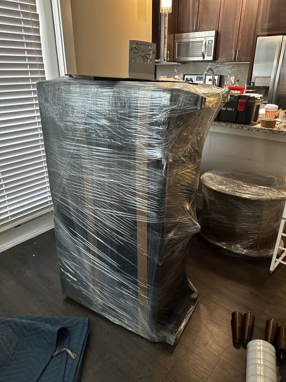 College Hunks Hauling Junk & Moving - Plano