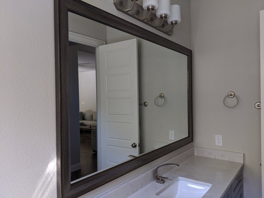 Artisan Glass Designs, LLC