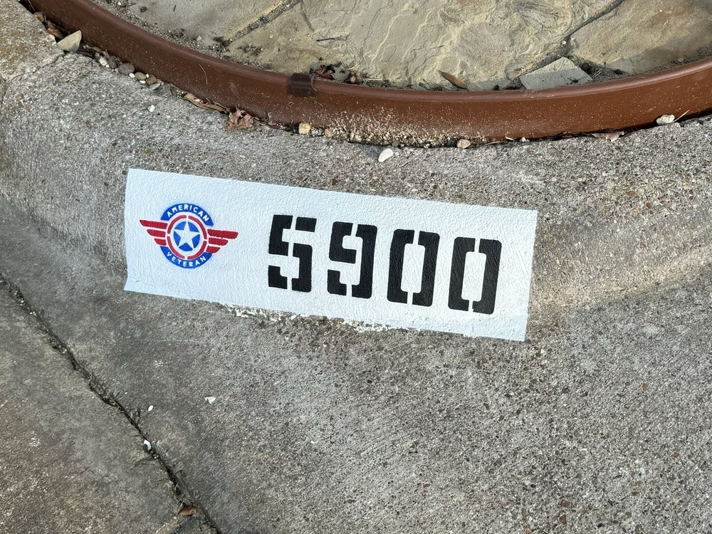 Dallas Curb Painting