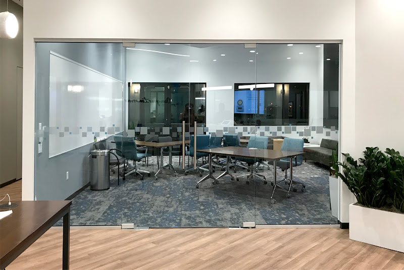 Alvarez Glass and Mirror LLC
