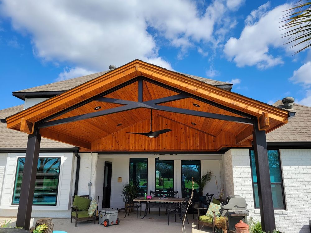 Graves Pools and Outdoor Living