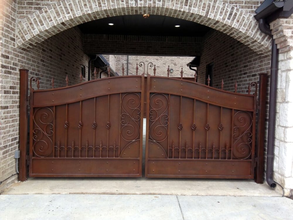Spring Creek Fence and Gate