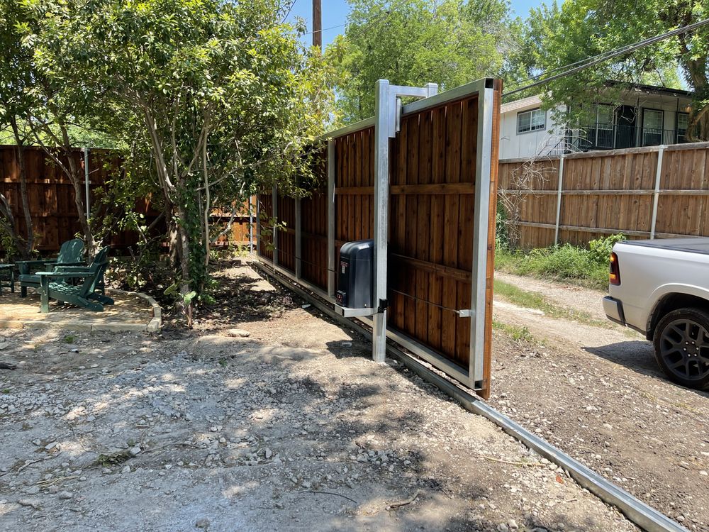 Garrett’s Gates And Garage Doors