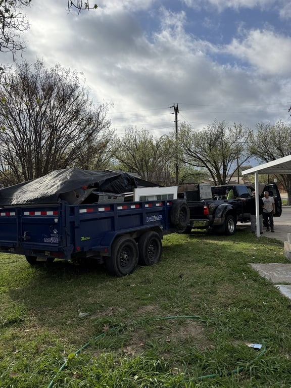 Hector's lawn service & landscape
