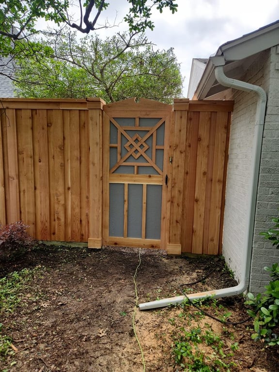 Zarate Fence