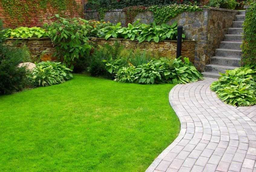 L & T Landscaping