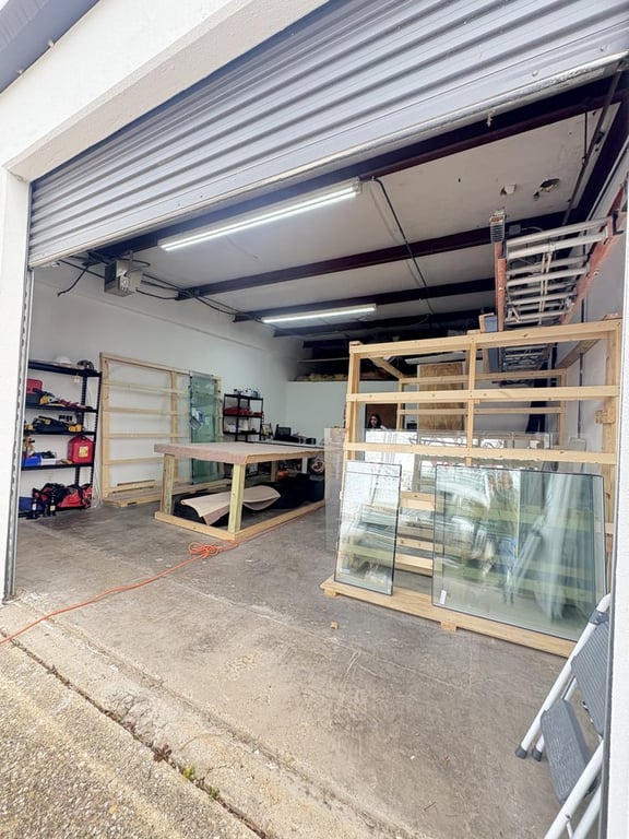 Irj Glass and Mirrors