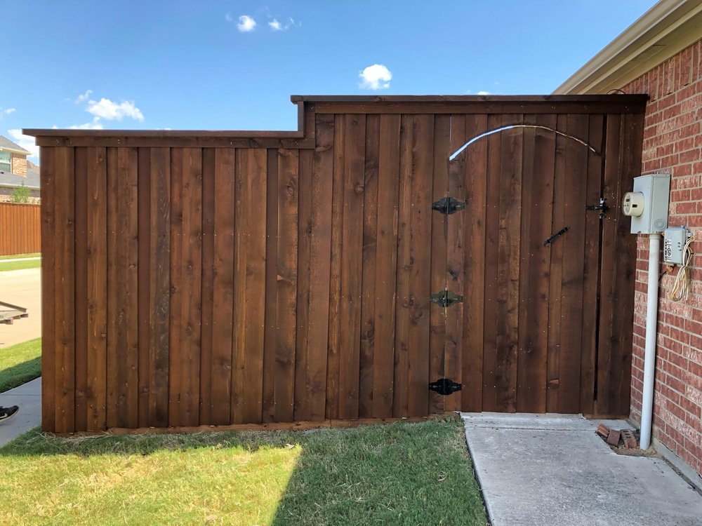 Carlos Custom Fence
