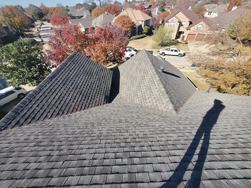 Shalom Roofing LLC