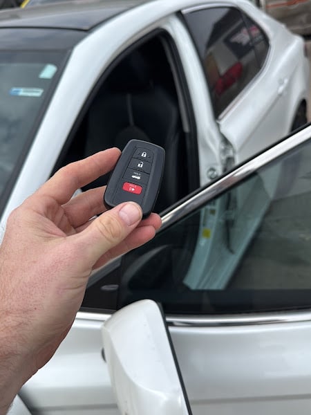 Pro keys locksmith
