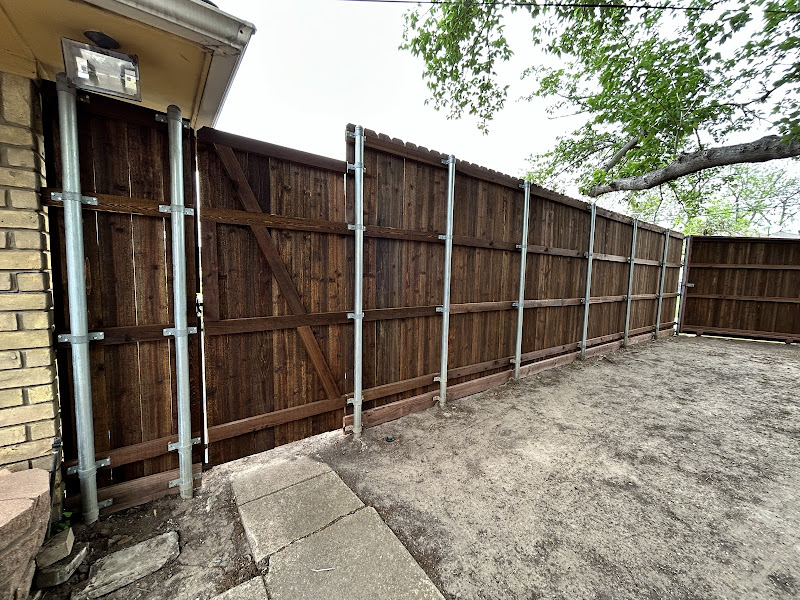 Stand Strong Fencing of East Dallas