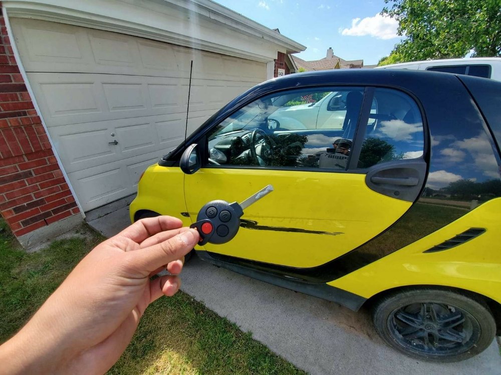 DL Car Keys