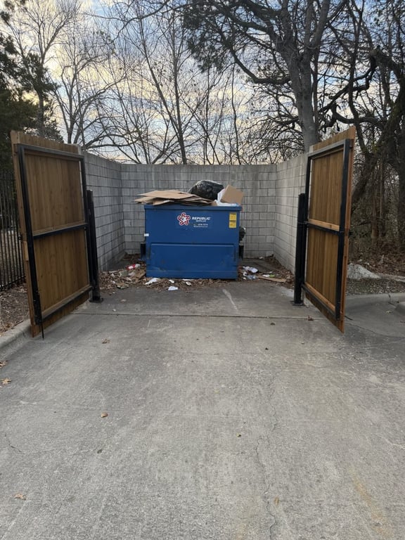 J&H Fencing & Welding