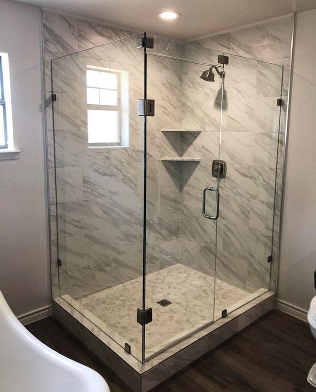 E & M Glaziers