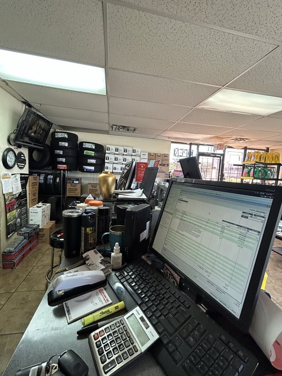 Ross Auto & Tire Shop