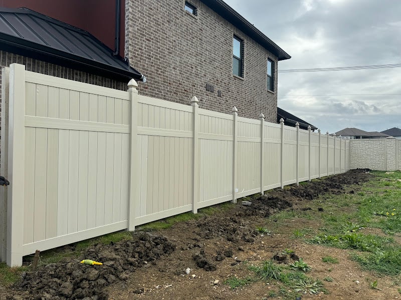 Top Rail Fence North Texas