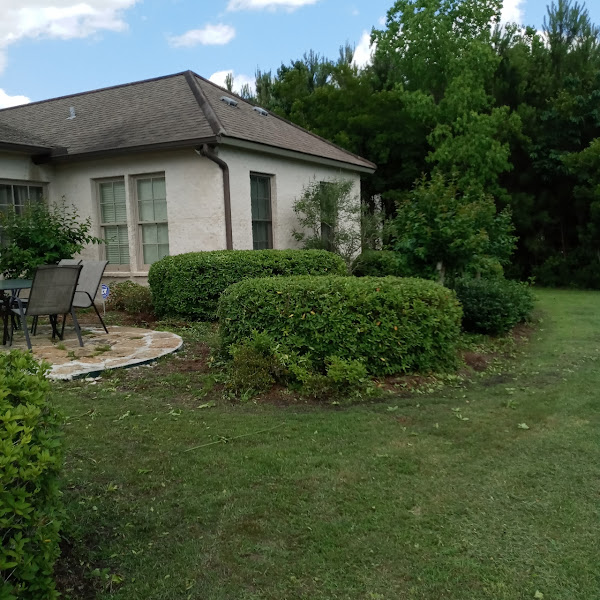 LawnStarter - Dallas Landscaping