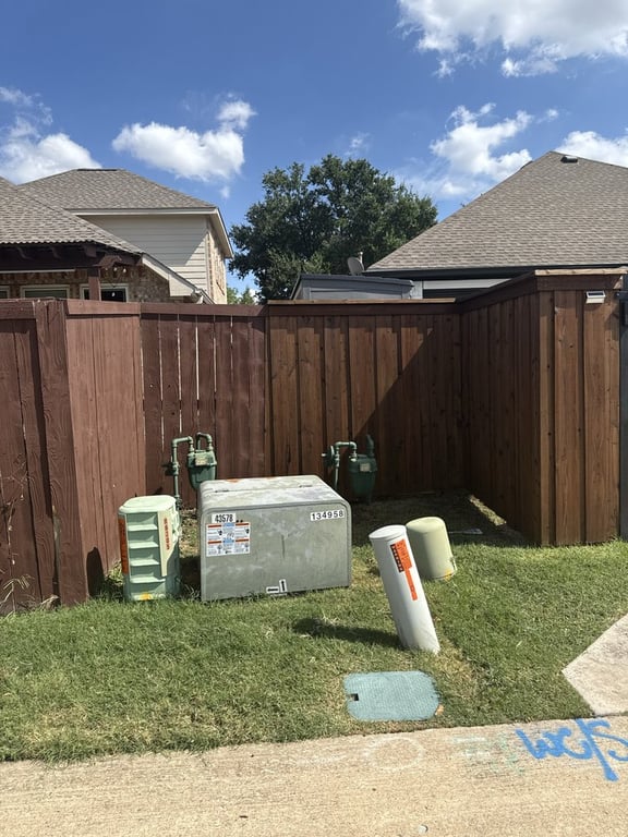 Rodriguez fences Installation