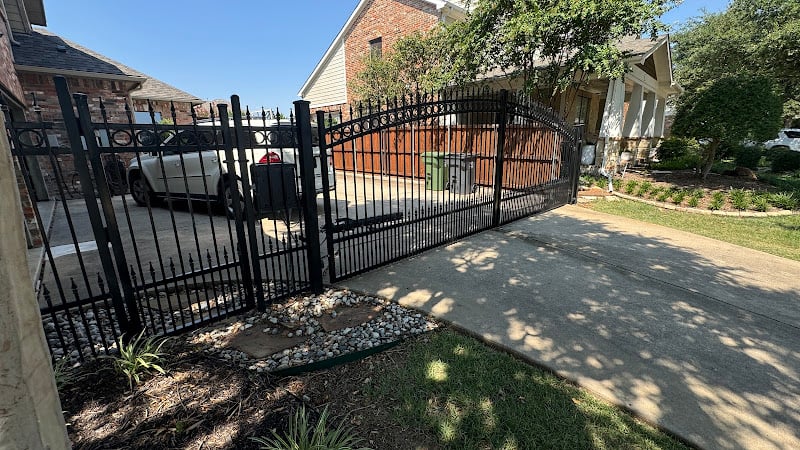 Inspired Ironworks and Iron Fence Painting