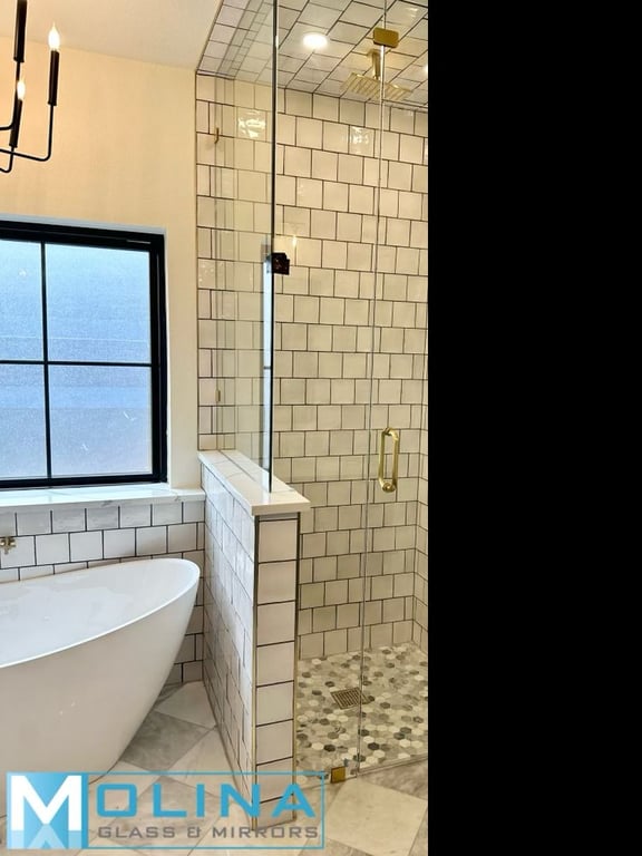 Molina Glass & Mirrors